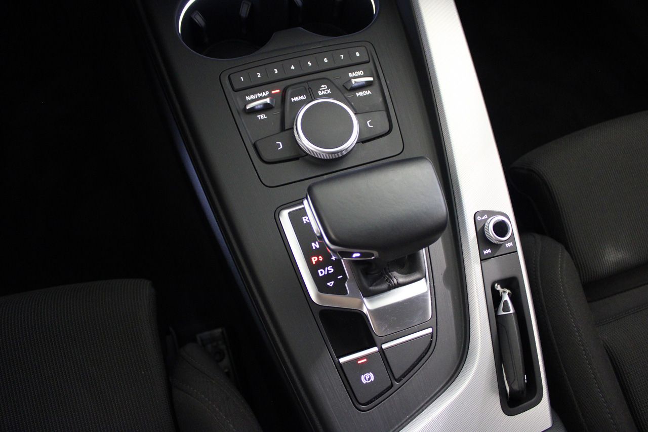 Audi A4 40 G Tron S Line Edition GNC 170cv S Tronic