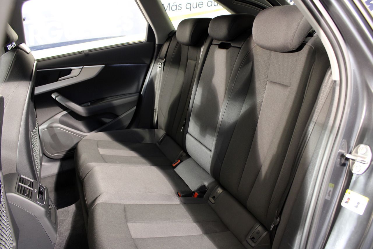 Audi A4 40 G Tron S Line Edition GNC 170cv S Tronic
