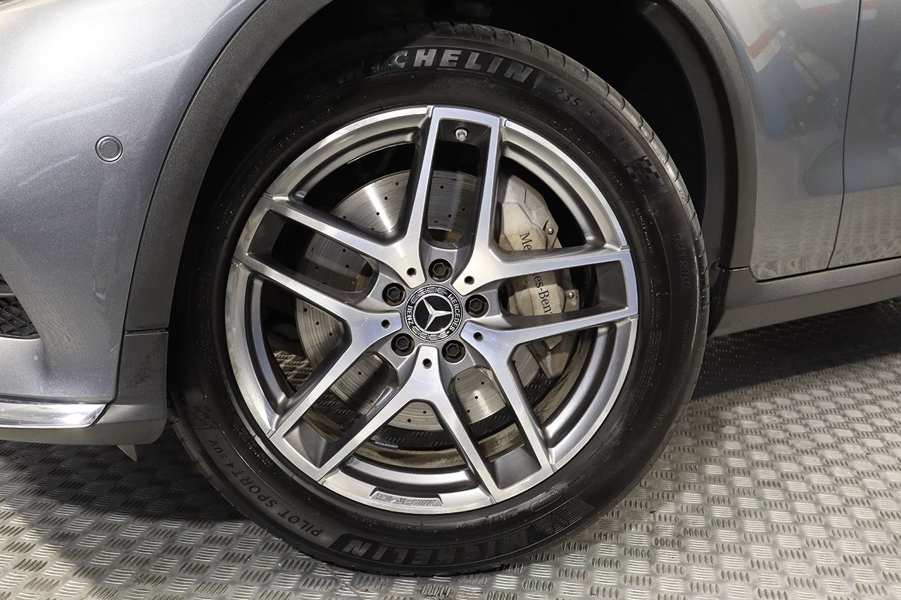 Mercedes Benz GLC 300 Coupe 4Matic AMG Line 258cv