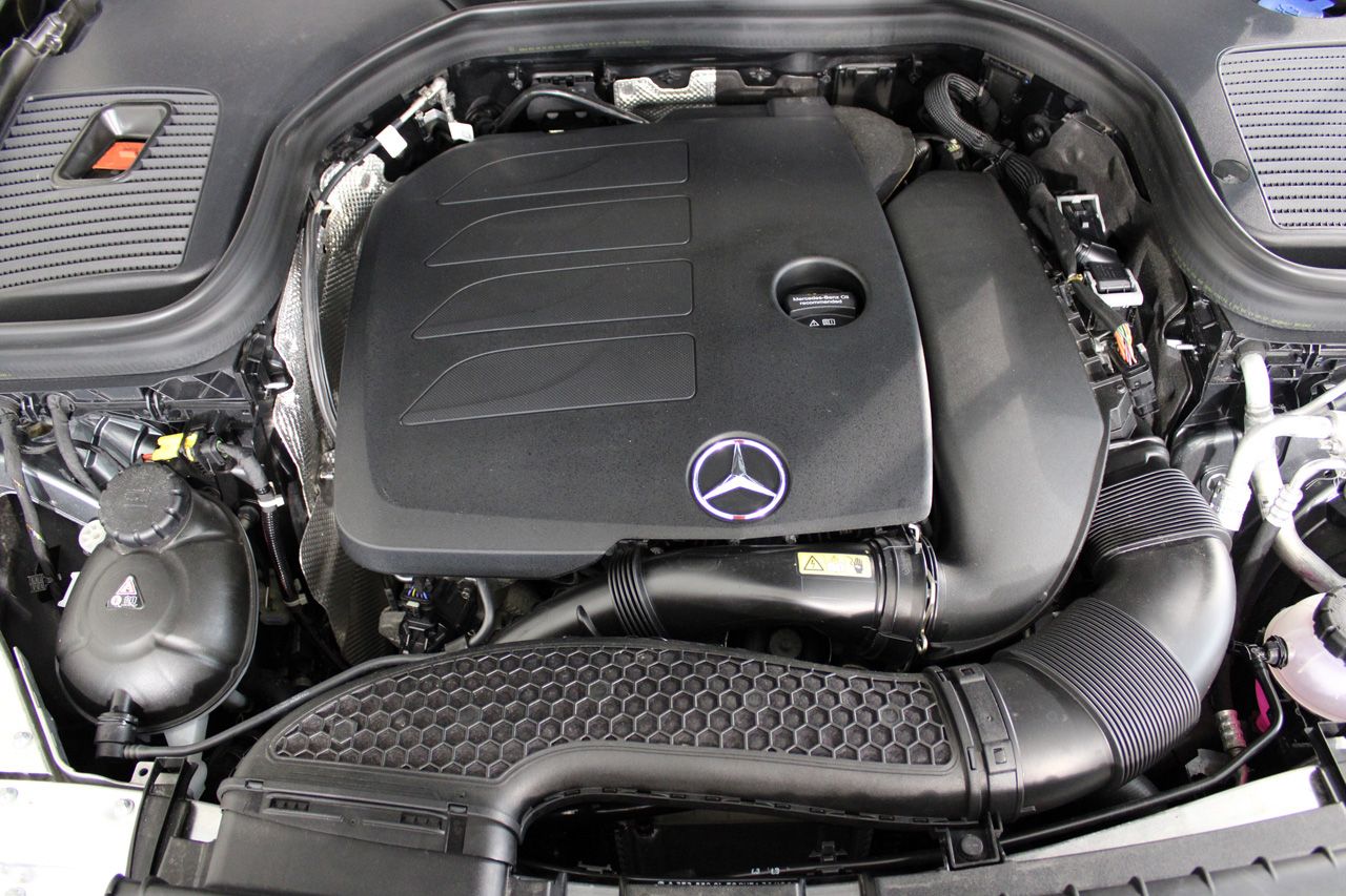 Mercedes Benz GLC 300 Coupe 4Matic AMG Line 258cv