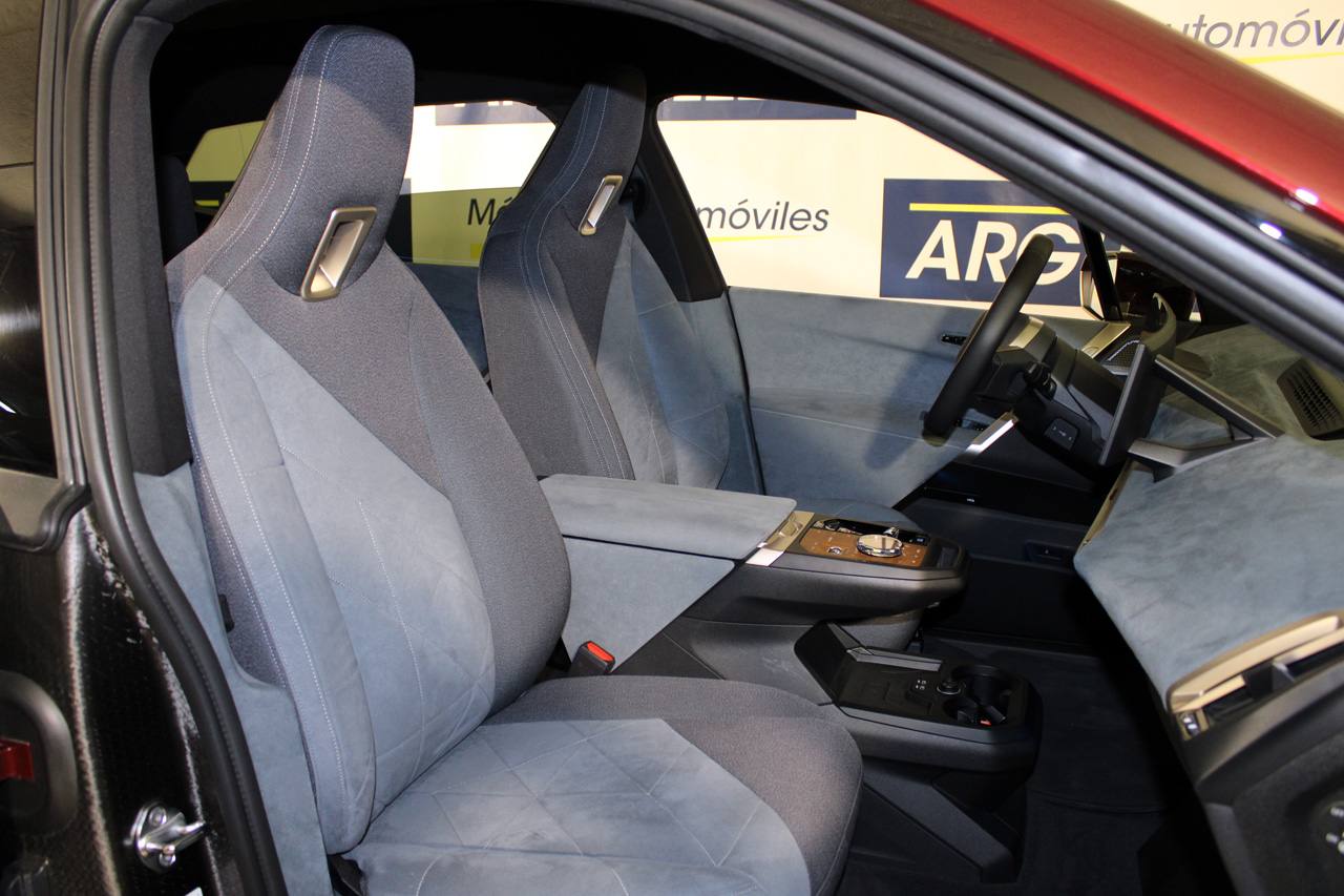 BMW IX xDrive50 523cv FULL EQUIPE