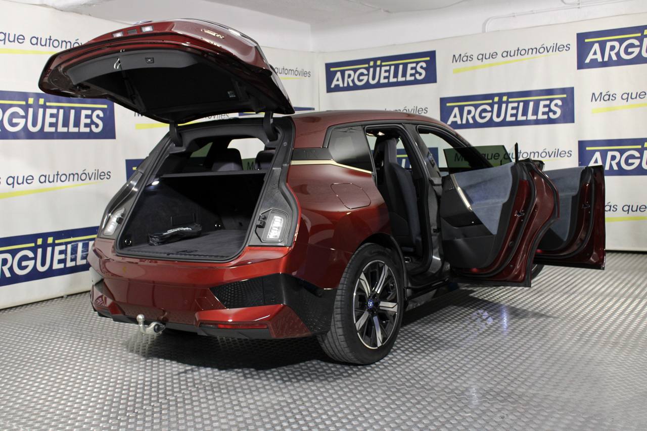 BMW IX xDrive50 523cv FULL EQUIPE