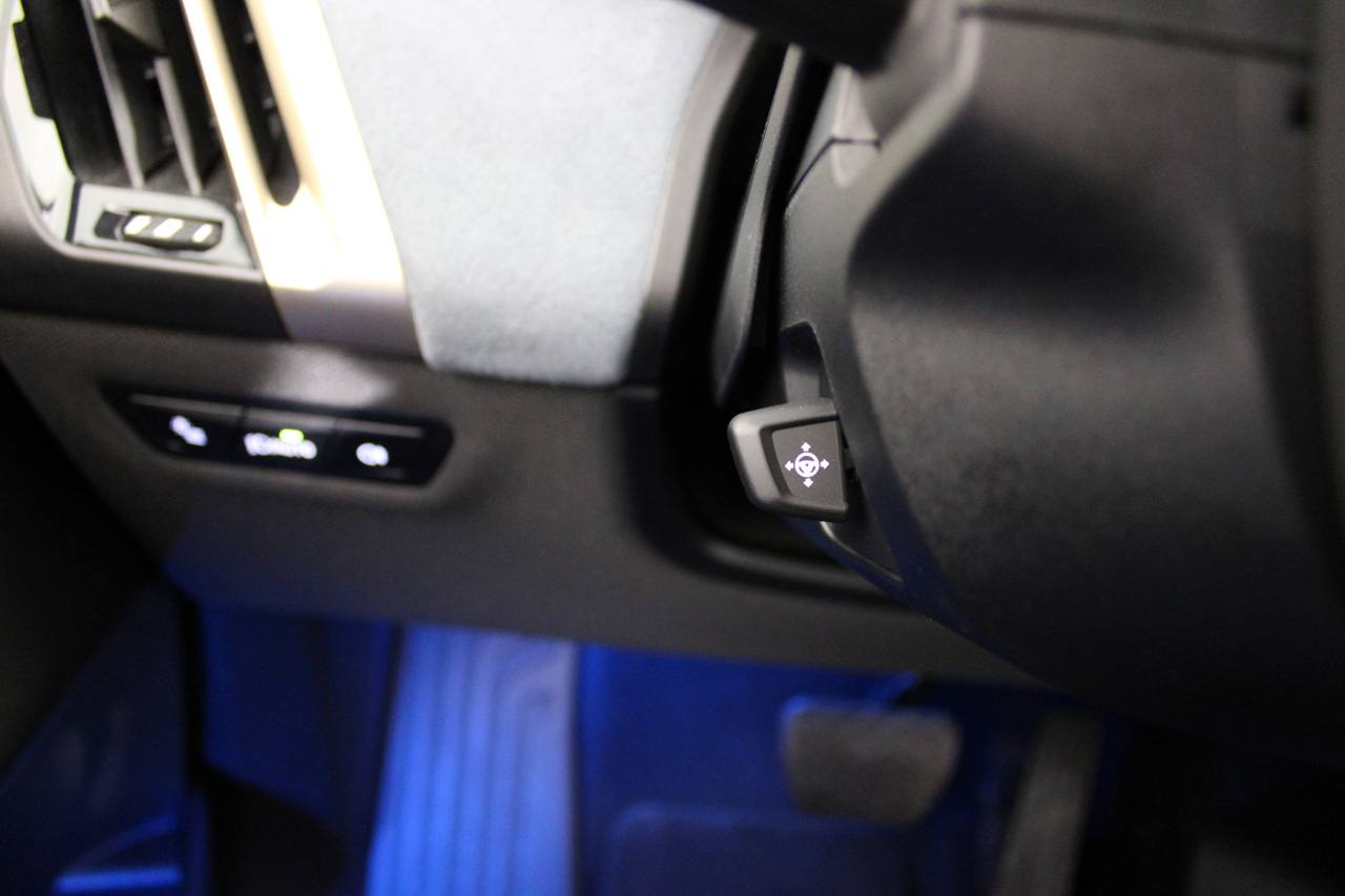 BMW IX xDrive50 523cv FULL EQUIPE