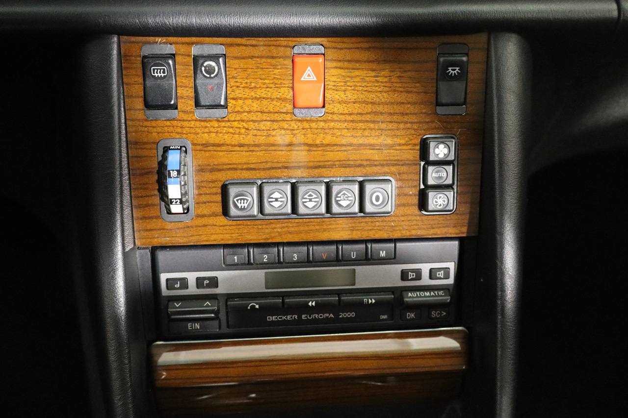 Mercedes Benz 300 SE IMPECABLE 180cv