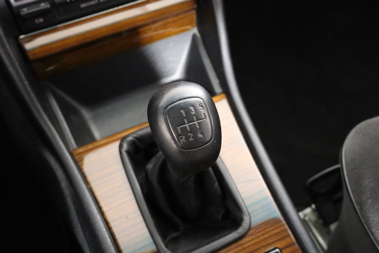 Mercedes Benz 300 SE IMPECABLE 180cv