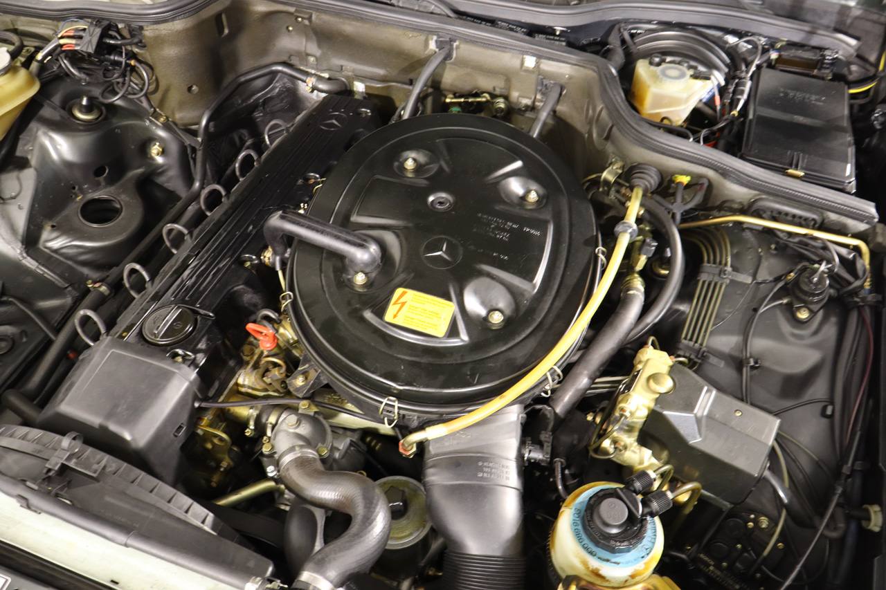 Mercedes Benz 300 SE IMPECABLE 180cv