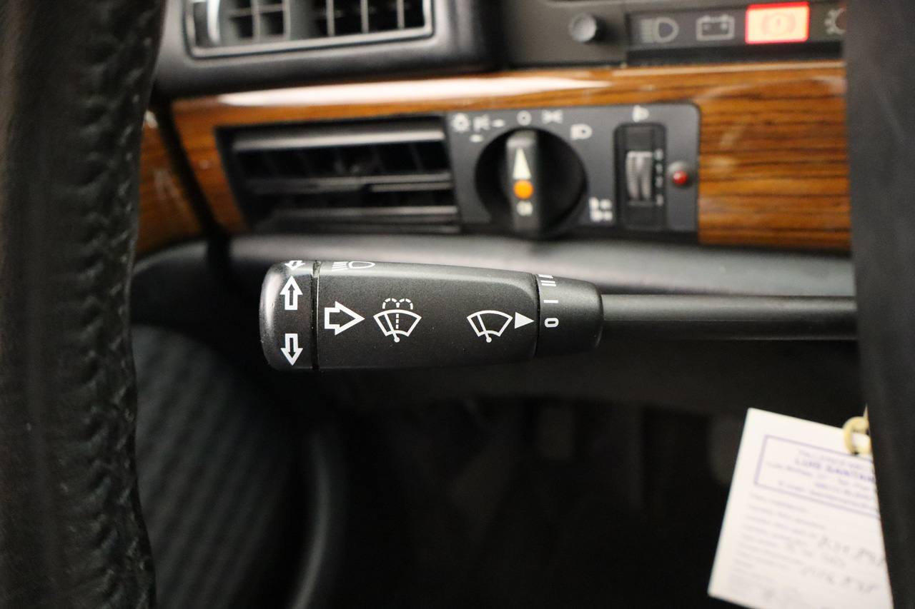 Mercedes Benz 300 SE IMPECABLE 180cv