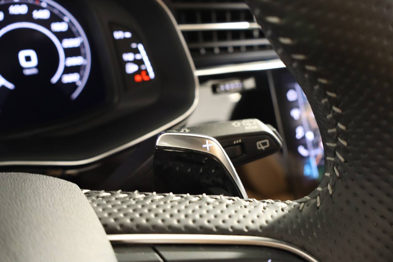 Audi RS Q8 TFSI Quattro 600cv FULL EQUIPE