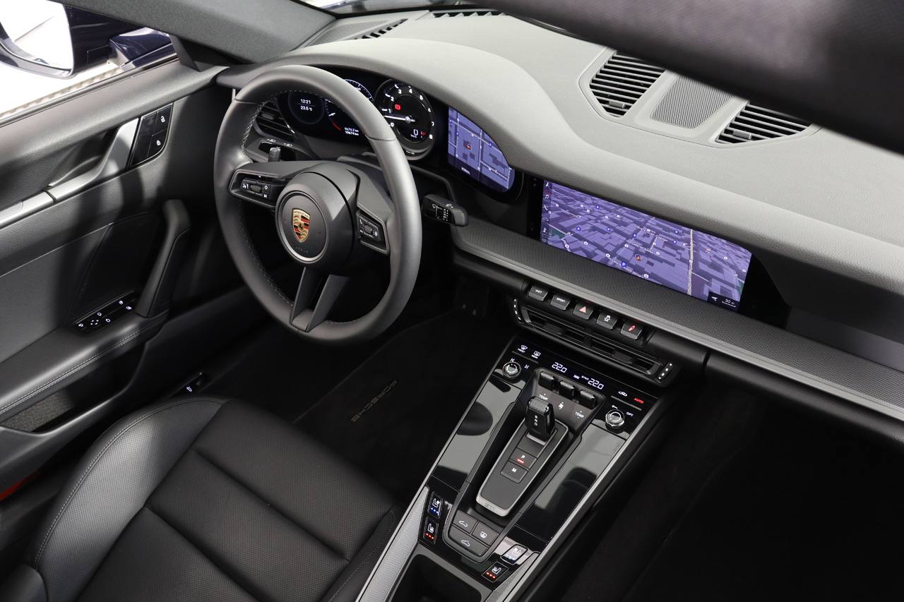 Porsche 911 992 Carrera 4 385cv AUT