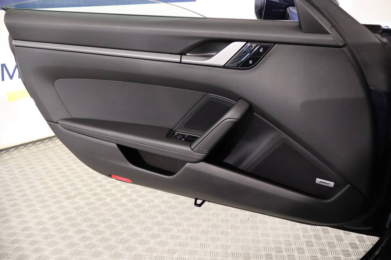 Porsche 911 992 Carrera 4 385cv AUT