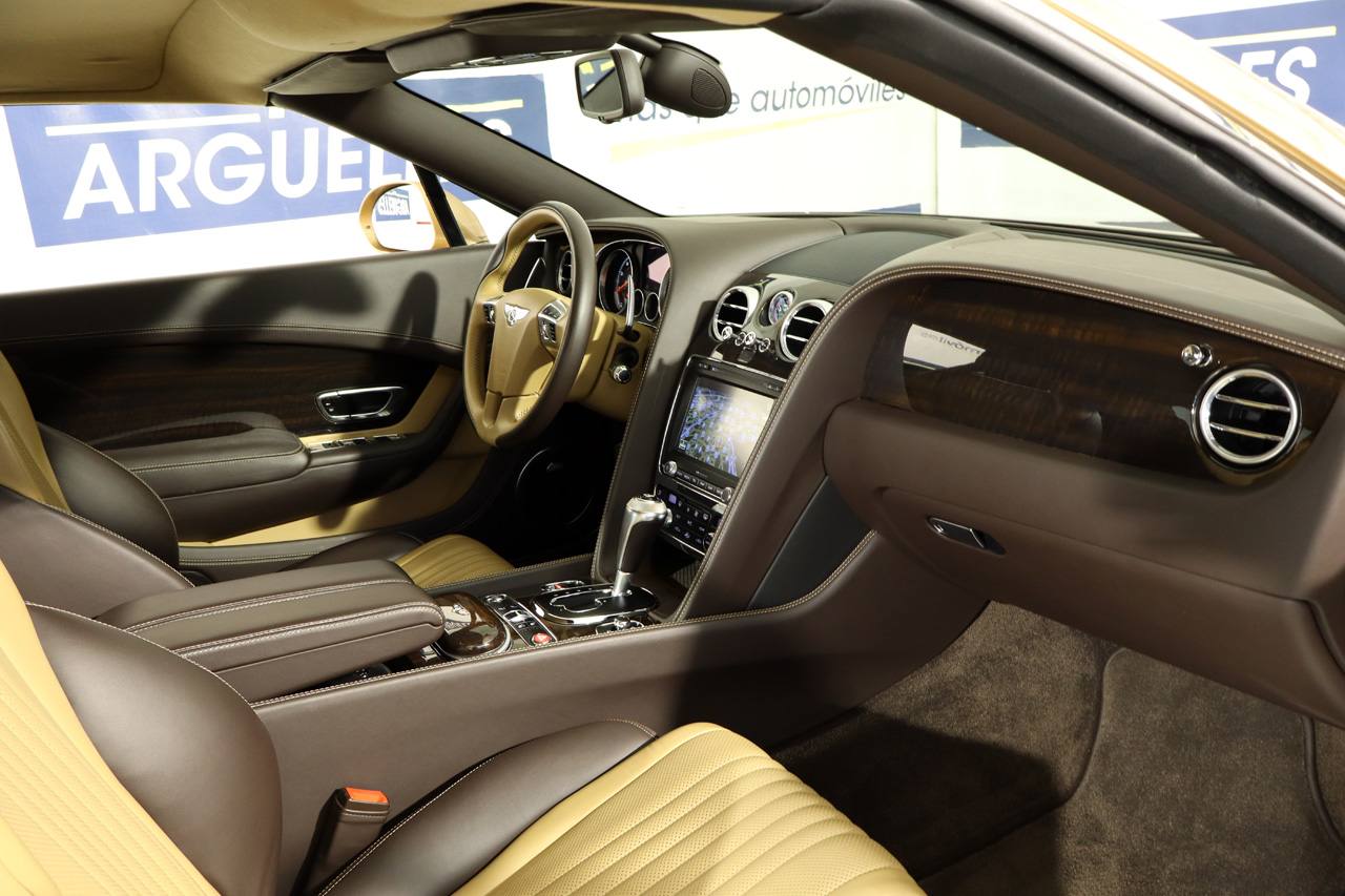 Bentley Continental GTC 6.0 W12 Cabrio 590cv