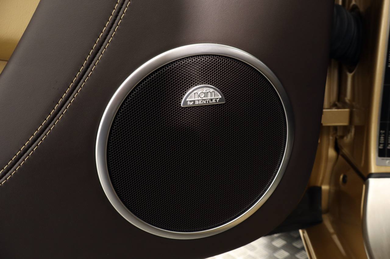 Bentley Continental GTC 6.0 W12 Cabrio 590cv