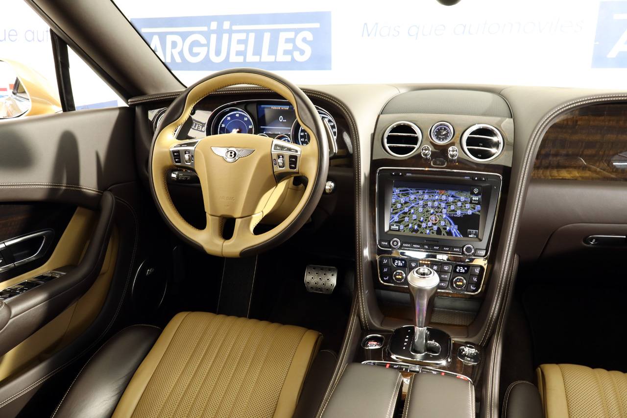 Bentley Continental GTC 6.0 W12 Cabrio 590cv