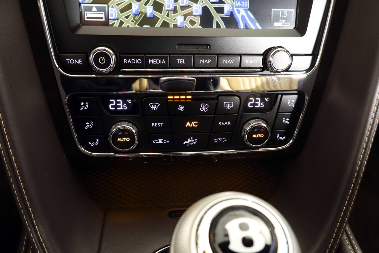 Bentley Continental GTC 6.0 W12 Cabrio 590cv