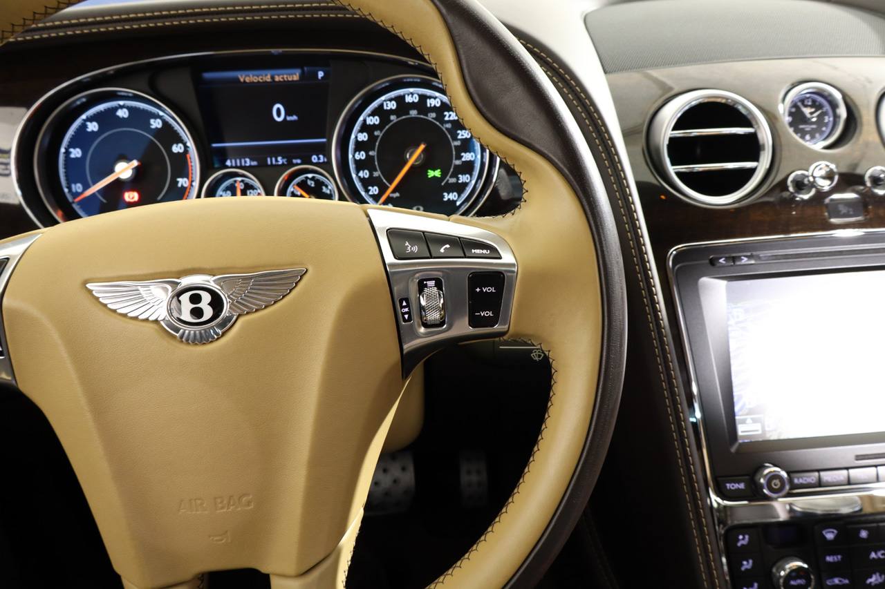 Bentley Continental GTC 6.0 W12 Cabrio 590cv