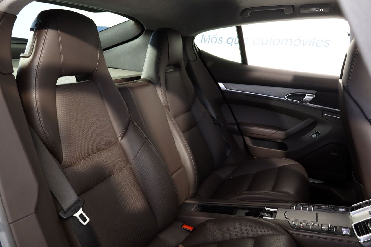Porsche Panamera Turbo 520cv