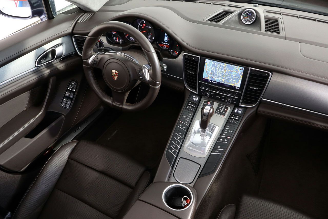 Porsche Panamera Turbo 520cv