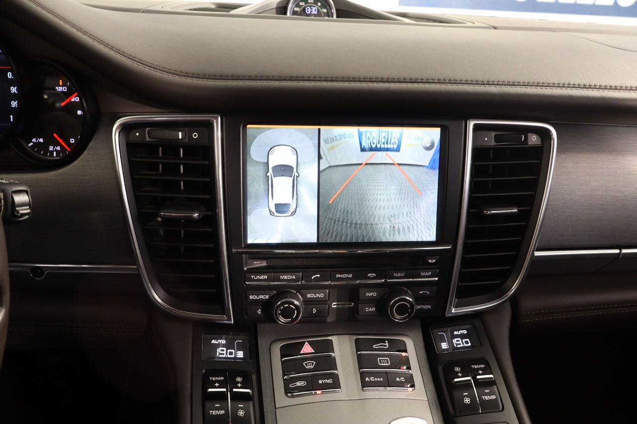 Porsche Panamera Turbo 520cv