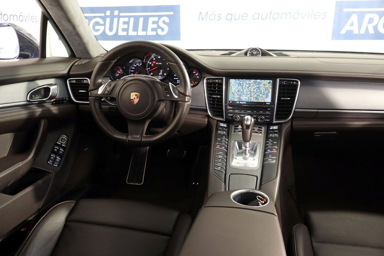 Porsche Panamera Turbo 520cv