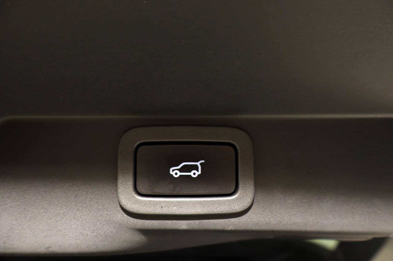 Land Rover Range Rover Sport SVR 5.0 V8 Supercharged 575cv