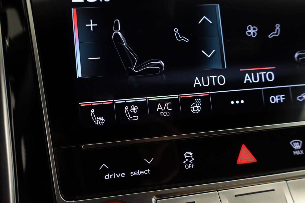 Audi RS Q8 TFSI Quatro FULL Akrapovic 600cv