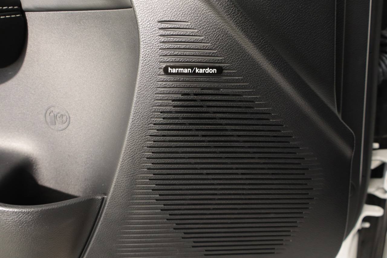 Dodge Challenger SRT 6.2 V8 Hellcat 717cv