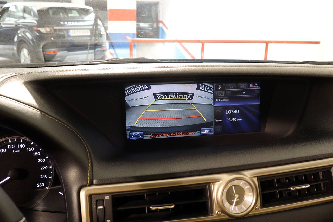 Lexus GS 300h Hybrid Drive 223cv