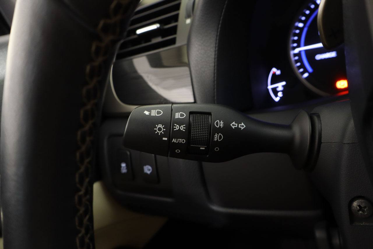 Lexus GS 300h Hybrid Drive 223cv