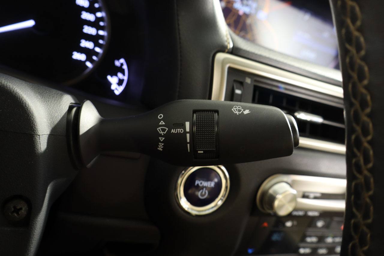 Lexus GS 300h Hybrid Drive 223cv