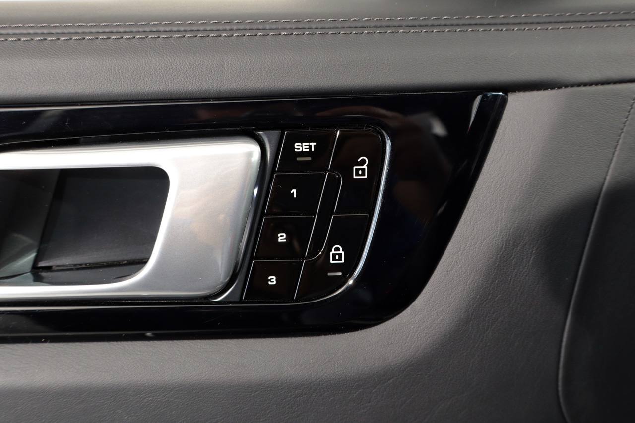 Porsche Cayenne Turbo Coupe 550cv