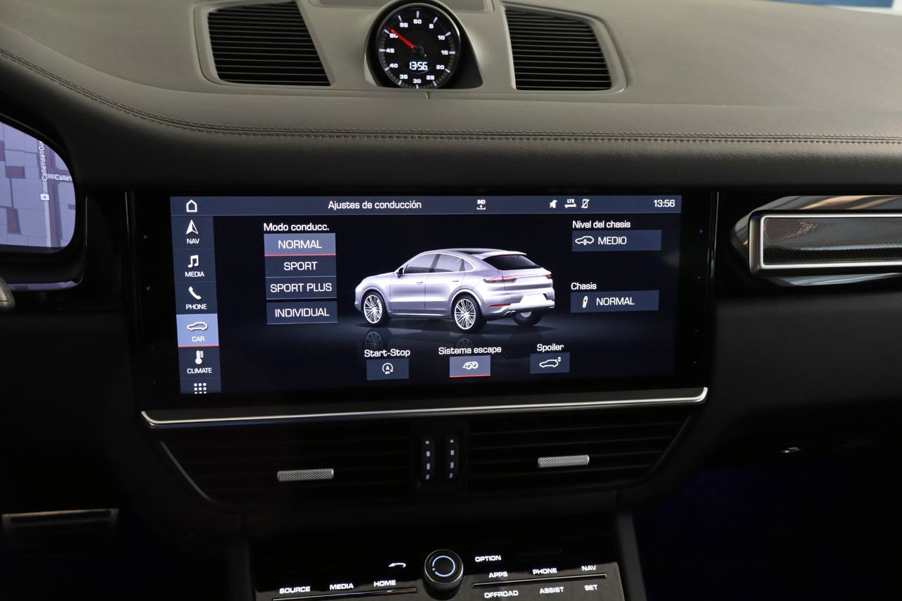 Porsche Cayenne Turbo Coupe 550cv