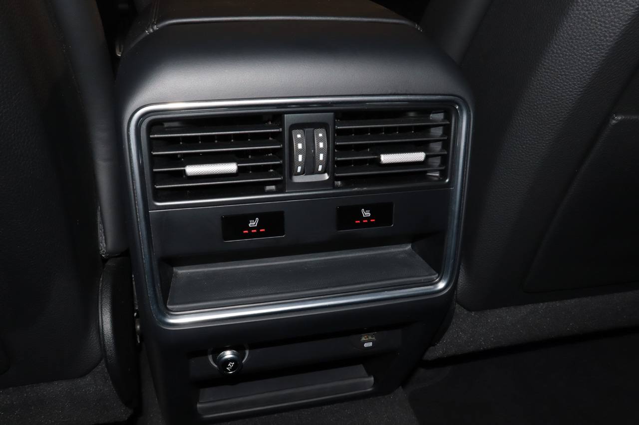 Porsche Cayenne Turbo Coupe 550cv