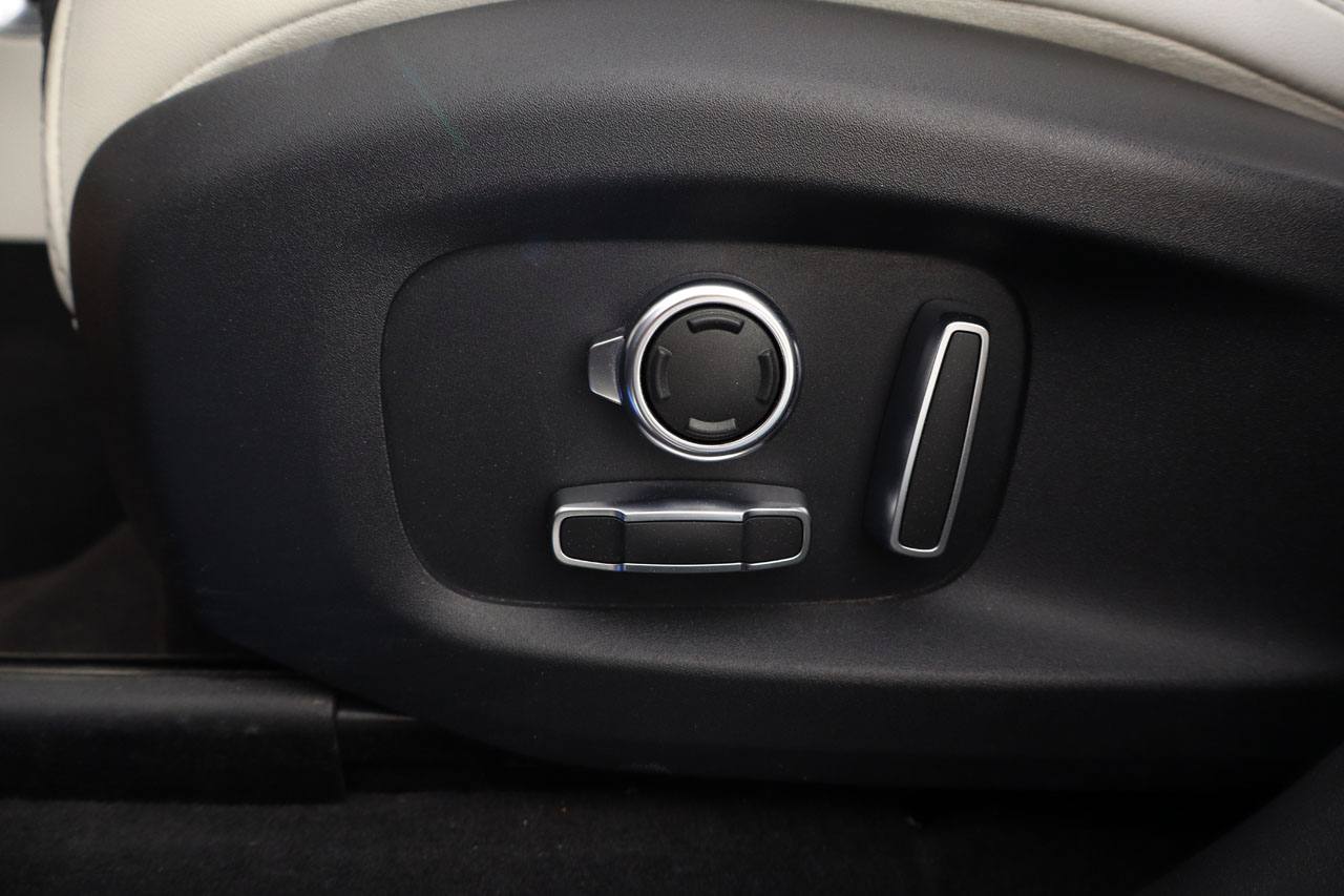 Jaguar F Pace 5.0 V8 SVR AWD 551cv