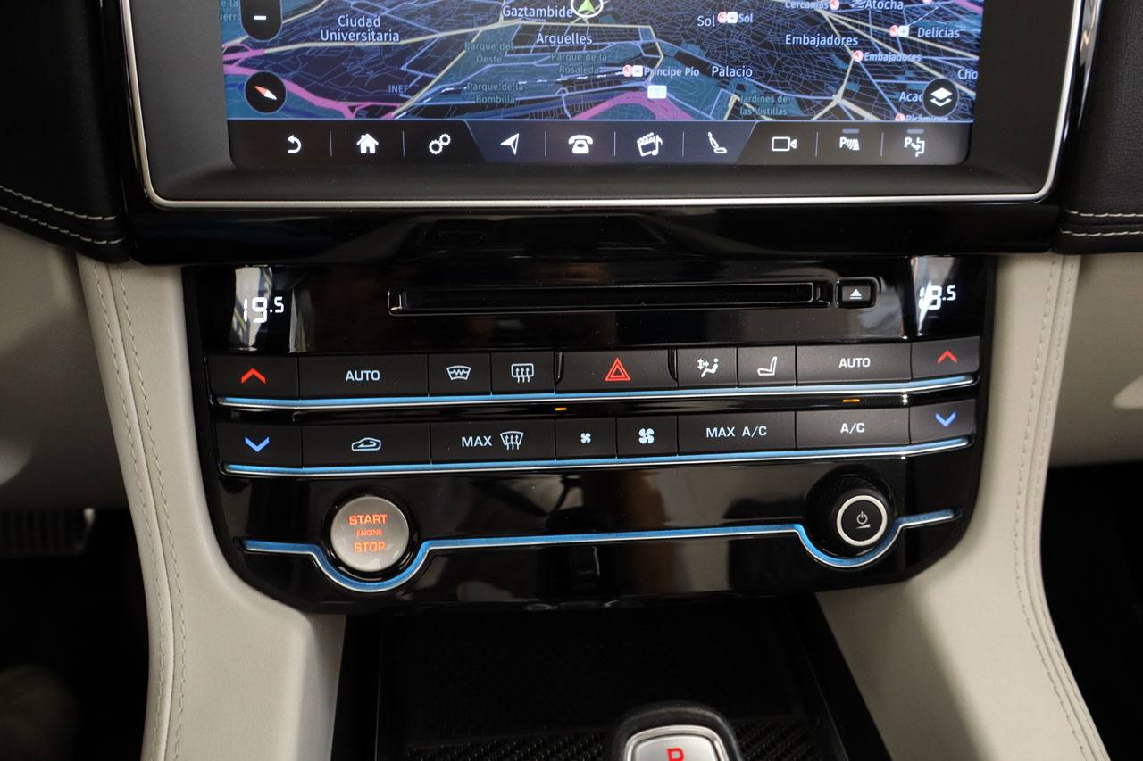 Jaguar F Pace 5.0 V8 SVR AWD 551cv