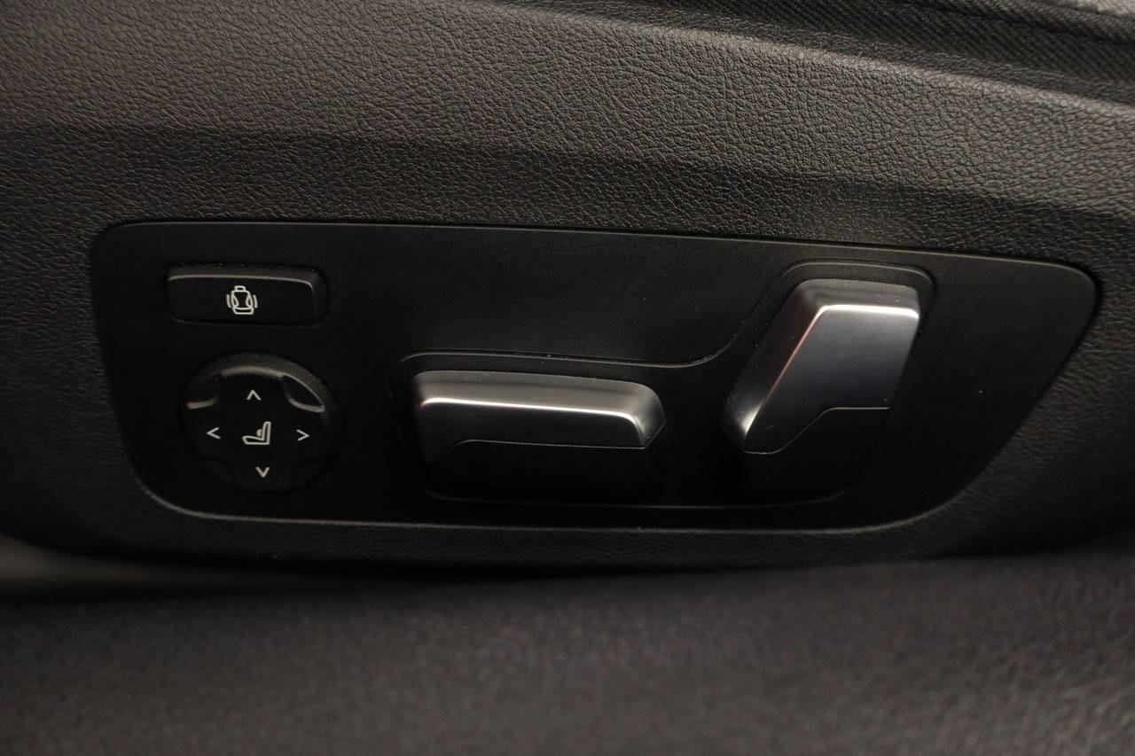 BMW M 850 i Cabrio xDrive 530cv