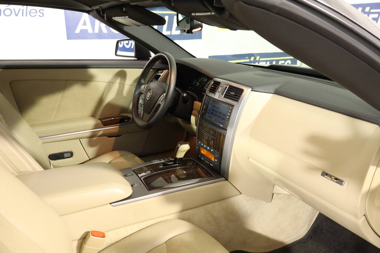 Cadillac XLR V 4.4 Supercharged 451cv ÚNICO