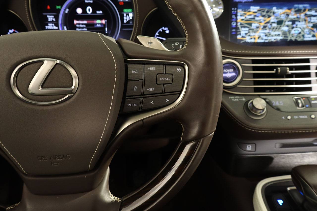 Lexus LS 500 h Executive 4x4 359cv