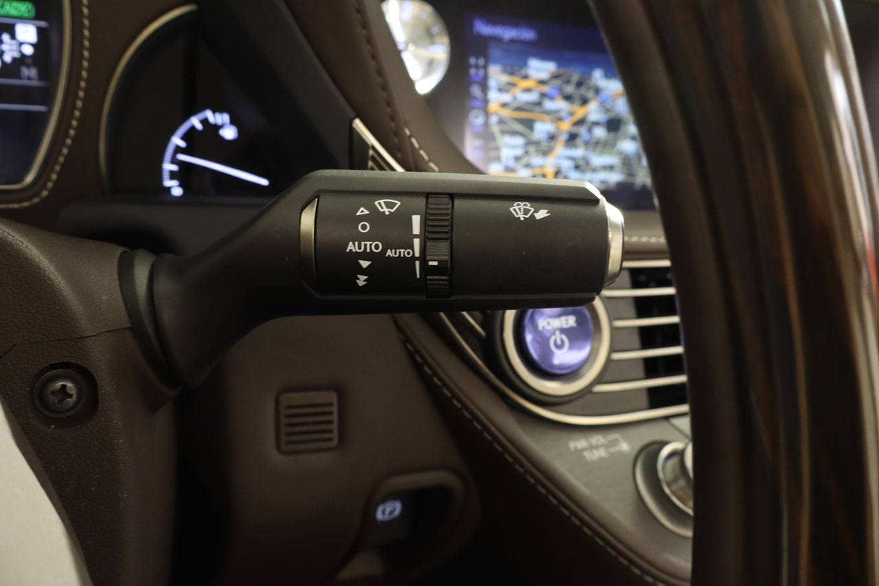 Lexus LS 500 h Executive 4x4 359cv