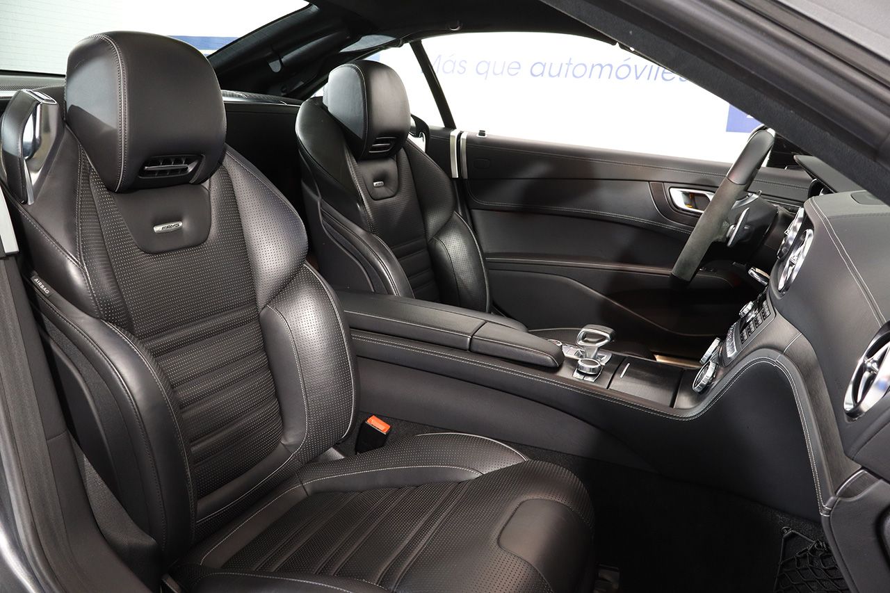 Mercedes Benz SL 63 AMG Performance 564cv