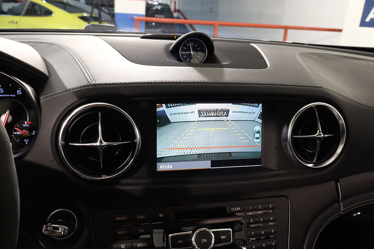 Mercedes Benz SL 63 AMG Performance 564cv