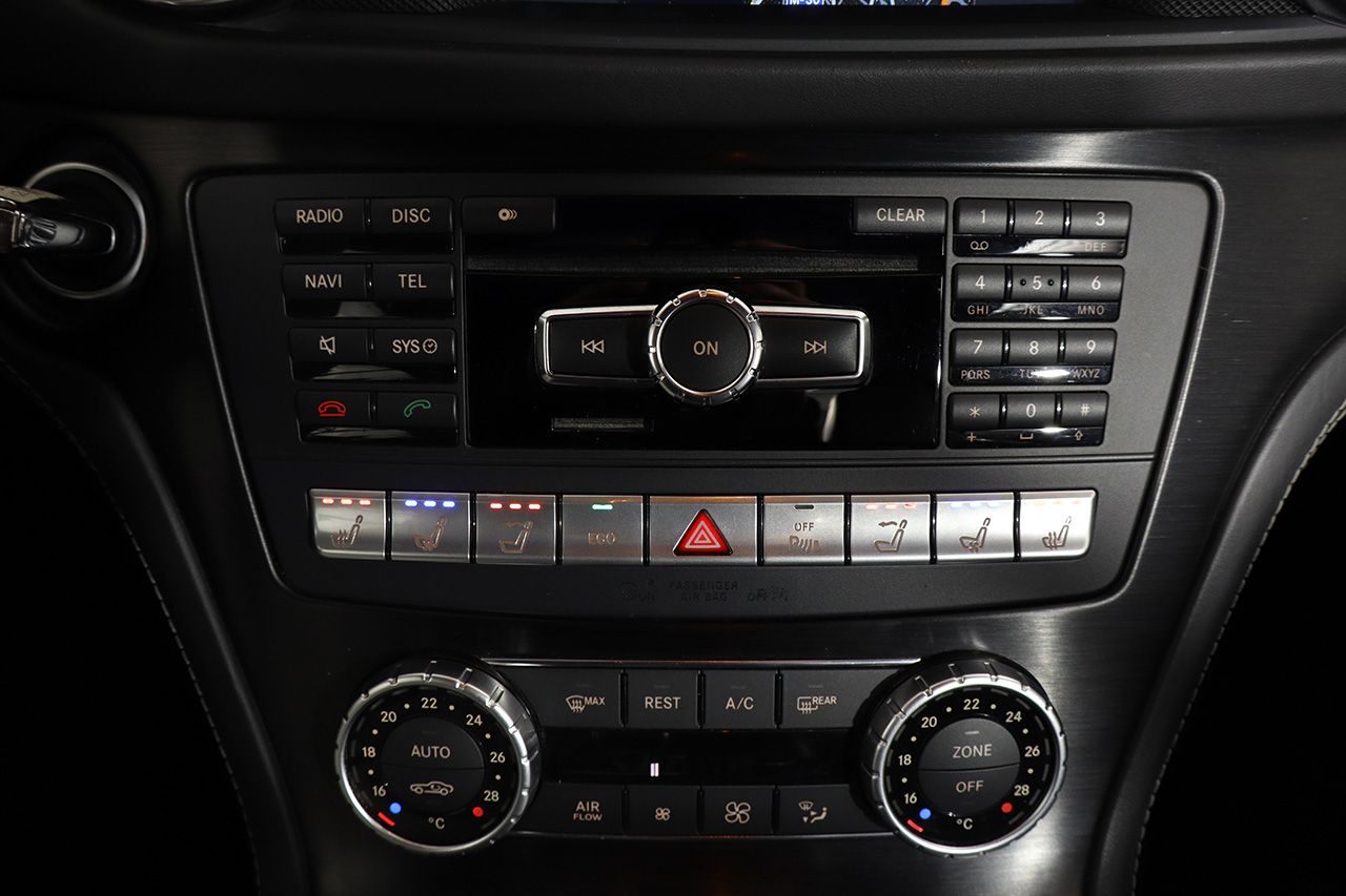 Mercedes Benz SL 63 AMG Performance 564cv