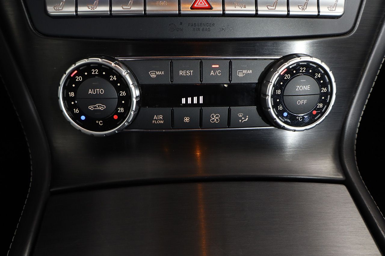 Mercedes Benz SL 63 AMG Performance 564cv