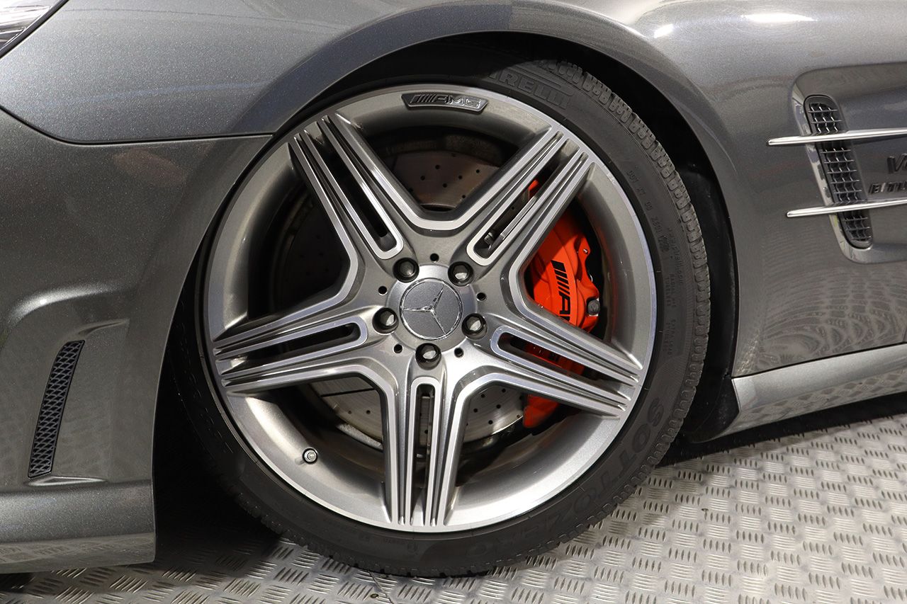 Mercedes Benz SL 63 AMG Performance 564cv