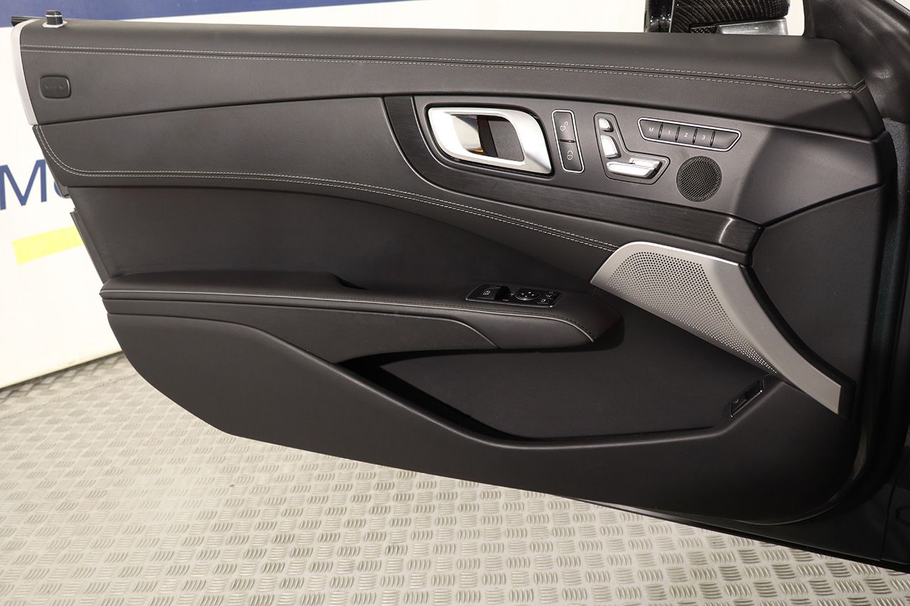 Mercedes Benz SL 63 AMG Performance 564cv