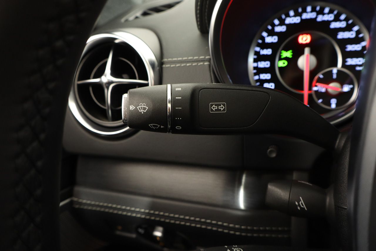 Mercedes Benz SL 63 AMG Performance 564cv