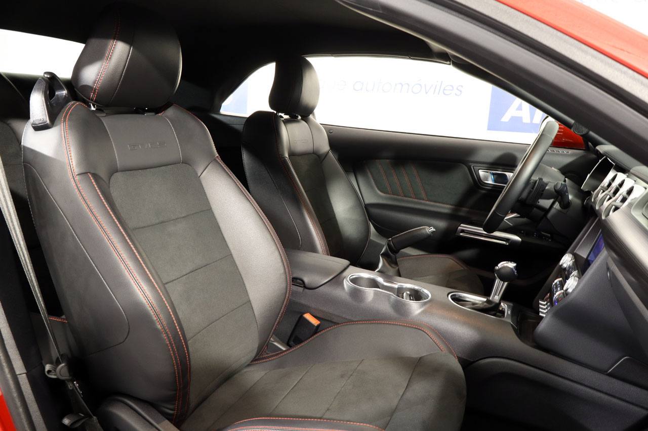 Ford Mustang 5.0 V8 Cabrio California Special 450cv