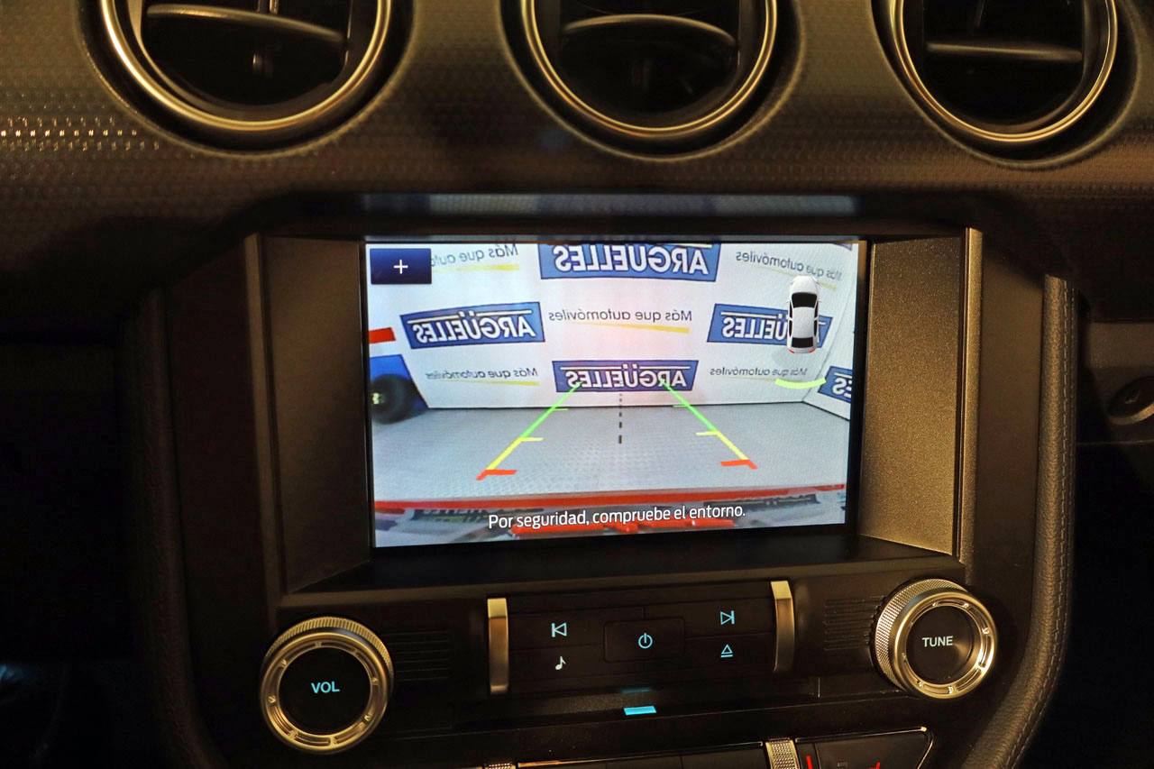 Ford Mustang 5.0 V8 Cabrio California Special 450cv