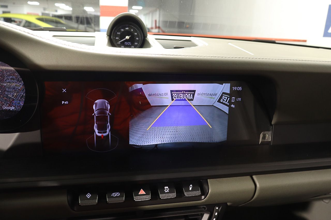 Porsche 911 992 Targa 4 GTS 480cv