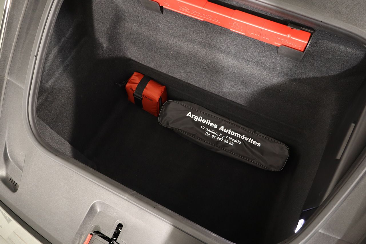 Porsche 911 992 Targa 4 GTS 480cv