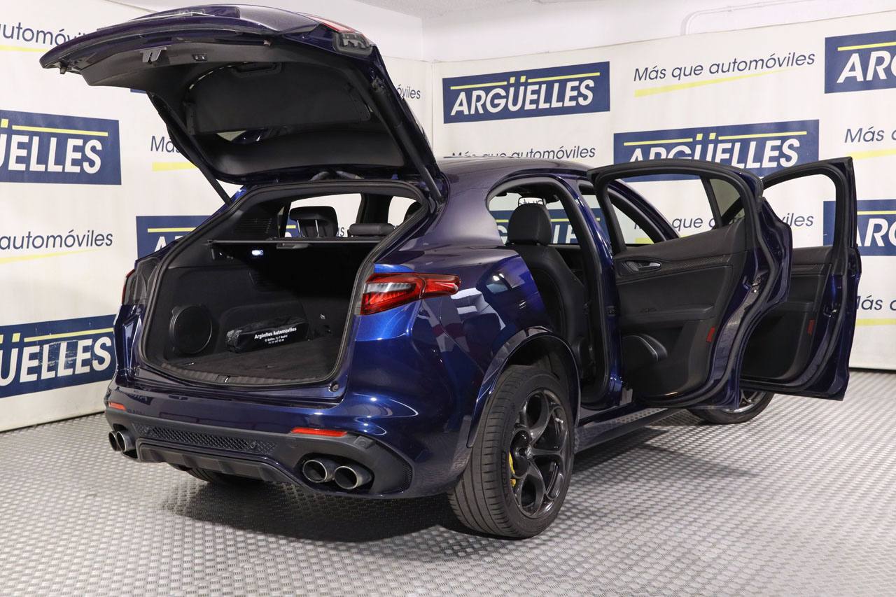 Alfa Romeo Stelvio Quadrifoglio 2.9 V6 Bi-turbo 510cv